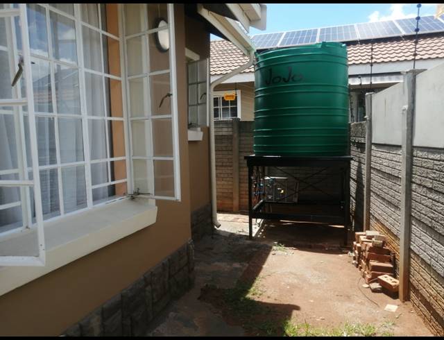 3 BEDROOM HOUSE FOR SALE IN GEELHOUTPARK